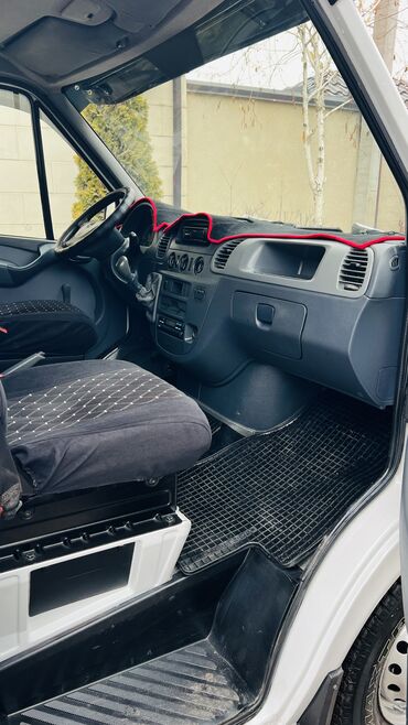 Легкий грузовой транспорт: Легкий грузовик, Mercedes-Benz, Дубль, 3 т, Б/у — 7