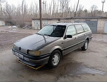 44 2: Volkswagen Passat: 1989 г., 1.8 л, Механика, Бензин, Универсал — 8