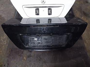 багажнике: Крышка багажника Mercedes-Benz, 2005 г., Б/у, Оригинал — 4