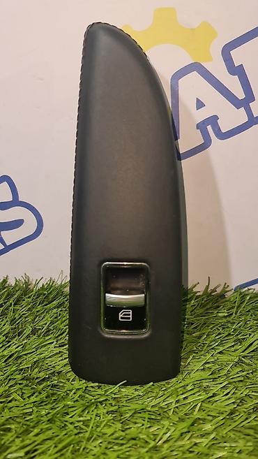 панель 211: Дверная карта Mercedes-Benz 2011 г., Б/у — 1