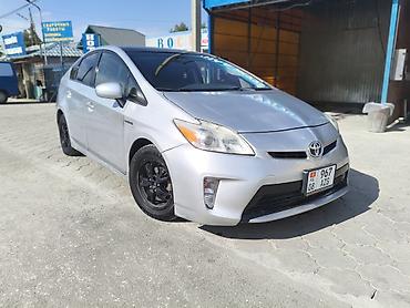 Унаа сатуу: Toyota Prius: 2013 г., 1.8 л, Автомат, Гибрид, Хетчбек — 2