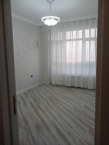 Otaqların satışı: Yeni Yasamalda Albali usag baxcaxinin üstündə Araz marketin binasinda — 2