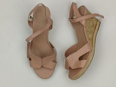 Жінкам: New Look, Босоніжки жіночі, 40, стан - Дуже гарний