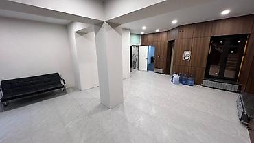 Үйлөрдү ижарага берүү: 215 м², 6 бөлмө — 7