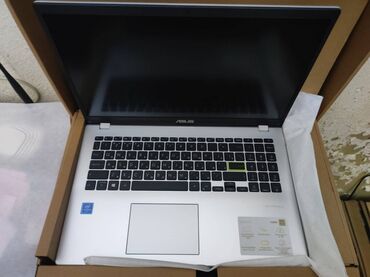 komputer işi: Yeni ASUS Vivobook, 14 ", Intel Celeron, 256 GB