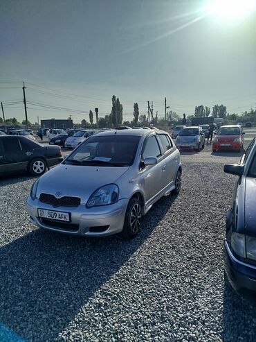 Toyota: Toyota Yaris: 1999 г., 1 л, Механика, Бензин, Хэтчбэк