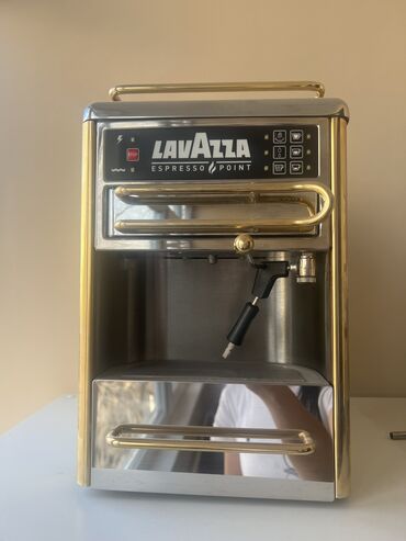 кофеварка lavazza: Кофе кайнаткыч, кофе машина, Колдонулган, Өзү алып кетүү