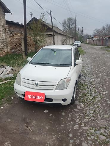 r 21: Toyota Ist: 2003 г., 1.3 л, Автомат, Бензин, Седан — 2