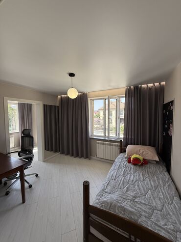 Долгосрочная аренда домов: 182 м², 6 комнат, Бронированные двери, Кондиционер, Парковка — 15