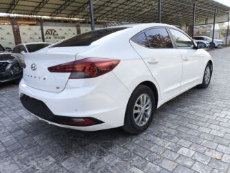 Hyundai: Hyundai Avante: 2018 г., 1.6 л, Автомат, Бензин, Седан — 5