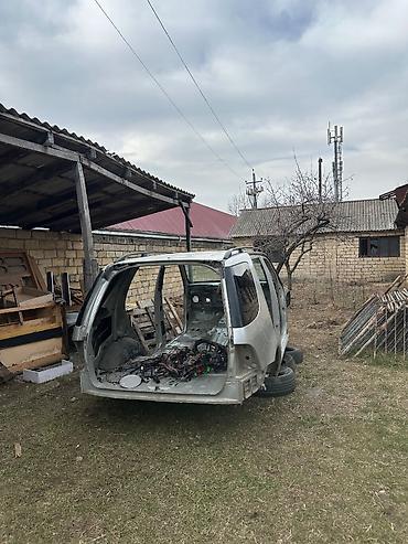 Digər avtomobil ehtiyat hissələri: Mercedes ML w163 Mersedes ML üçün ehtiyat hiseleri satılır ili 1999 -da lalafo.az — 11 Digər avtomobil ehtiyat hissələri: Mercedes ML w163 Mersedes ML üçün ehtiyat hiseleri satılır ili 1999 — 11
