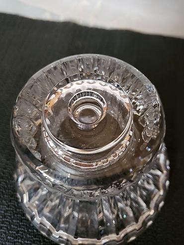 Ostali antikviteti: Bombonijera kristal,led kristal iz 70ih godina. Kristalna bombonijera — 11