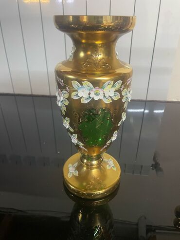 ev gulleri sekilleri: Одна ваза, Богемское стекло