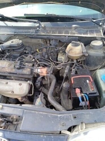 лобовой гольф: Бензиндик кыймылдаткыч Volkswagen 1993 г., 1.4 л, Колдонулган, Оригинал, Германия