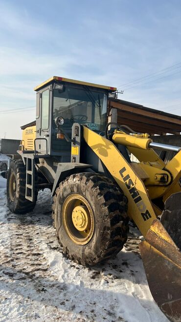 Другие услуги: Услуги вротального погрушика! планировка площадки, сносим дома и