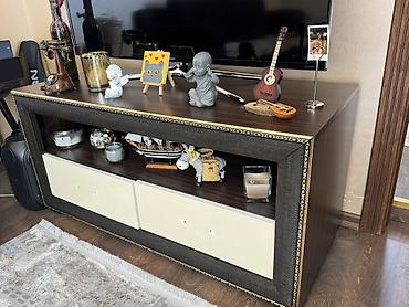 TV altlığı: TV altlığı / media konsolu - Material: laminat/MDF əsaslı korpus — 1