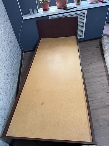 bunk bed: Односпальная кровать с высоким изголовьем - Форм‑фактор: односпальная — 2
