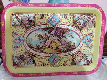 Sinilər: Bu, üzərində klassik rəsm əsərlərindən ilhamlanmış naxışlar olan — 6