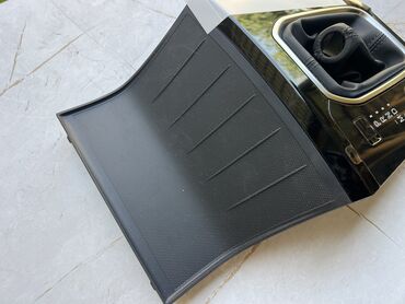 Другие детали салона: Крышка селектора КПП CX-9 Для моделей: 2016г.в - 2022г.в Корпус — 7