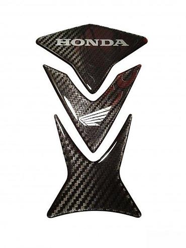 tomos agregat: HONDA CARBON - tank pad - 493 📌 Opis: Samolepljivi protektor za — 1