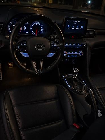 двигатель на адиссей: Hyundai Veloster: 2019 г., 2 л, Механика, Бензин, Хэтчбэк — 4