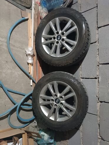 runx alex: Дөңгөлөктөр монтажда 205 / 65 / R 16, Кыш, Колдонулган, Жуп, Жеңил унаалар, Куйма, тешиктери - 5
