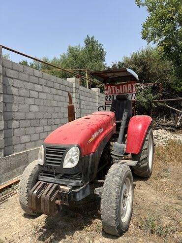 роторная косилка для минитрактора бу: Красный минитрактор с передними утяжелителями и широкими шинами