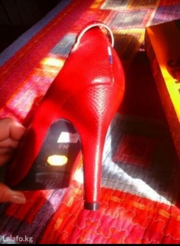 обувь 37: Туфли 37, цвет - Красный