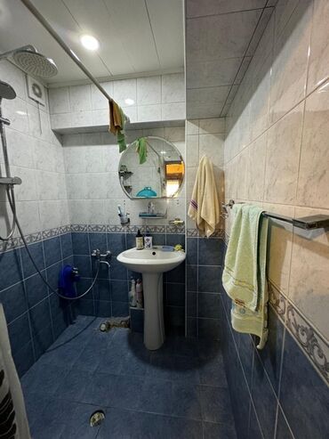 Köhnə tikili: Bakı, 4 otaqlı, Köhnə tikili, 100 kv. m — 23