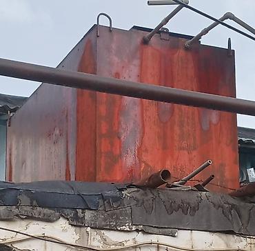 Su çeni 550₼
 2 ton yarmdı təcili satılır ünvan Yasamal Zəhra04. ³⁷⁹⁴