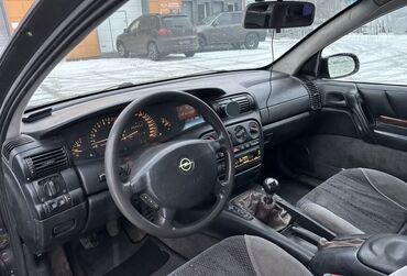 Opel: Opel Omega: 1997 г., 2 л, Механика, Седан — 9