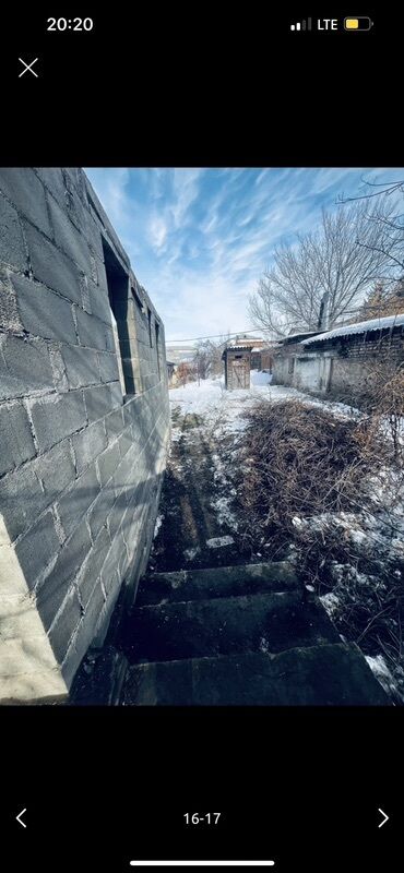 Продажа участков: Имеется постройка из шлакоблоков с частичной отделкой и установленными — 2