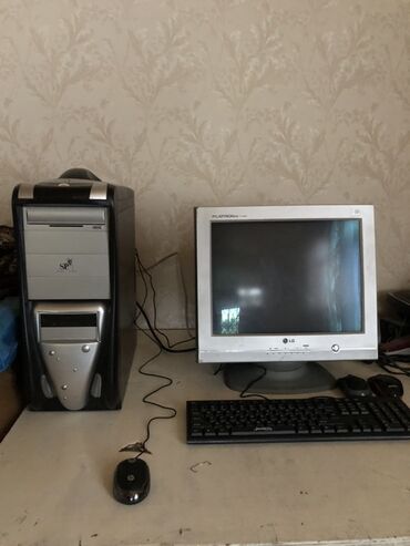 Masaüstü kompüterlər və iş stansiyaları: Masaüstü kompüter komplekti Tərkibi: - Sistem bloku (SP markalı