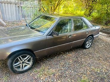 Транспорт: Mercedes-Benz W124: 1990 г., 2.3 л, Механика, Бензин, Седан — 3