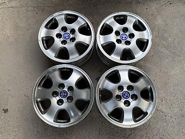 Диски: Литые Диски R 16 Toyota, Комплект, отверстий - 5, Б/у — 1