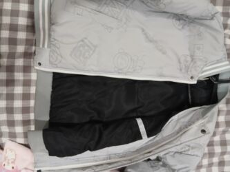 женские зимние куртки бишкек: Размер "М", состояние 9/10. носили только одну зиму, потом дочке