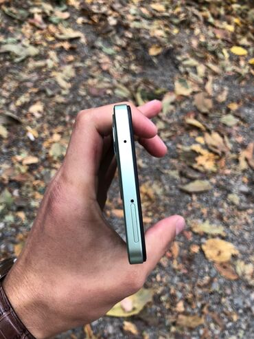 аренда раций: Vivo Y27 (2023), Колдонулган, 128 ГБ, түсү - Жашыл, 2 SIM