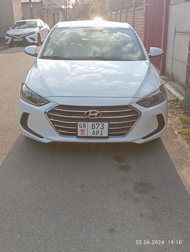 elantra: Hyundai Elantra: 2017 г., 2 л, Автомат, Бензин, Седан