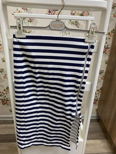 теплые юбки в клетку: Миди Юбка, M at lalafo.az теплые юбки в клетку: Миди Юбка, M