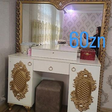 pufik satilir: - Künc divan dəsti: 1 il əvvəl 1700 azn alınlb təcili 450 azn satılır — 2