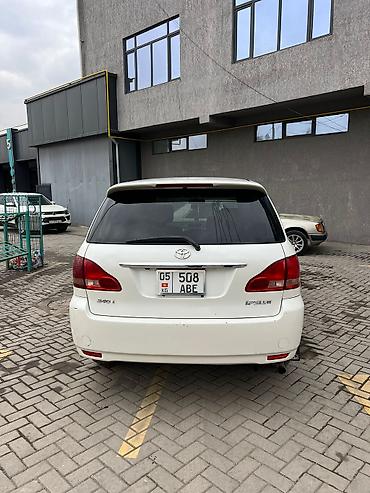 Toyota: Toyota Ipsum: 2001 г., 2.4 л, Автомат, Бензин, Минивэн — 3