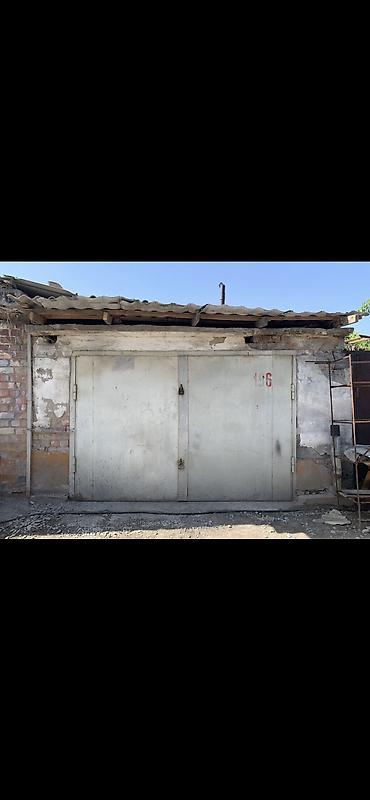 Гаражный (кирпичный) с электричеством и смотровой ямой. (Красная