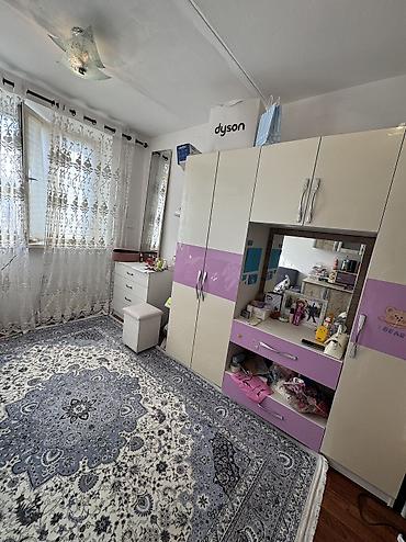 дом продаю жайылский район: 1 комната, 18 м², Площадь Победы Гостиничный тип, 4 этаж, Старый ремонт — 1