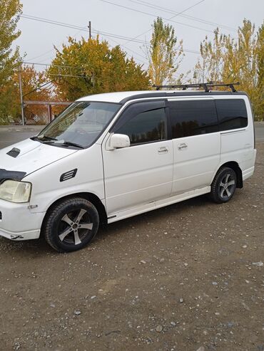 малометражка машина: Honda Stepwgn: 2000 г., 2 л, Автомат, Газ, Минивэн