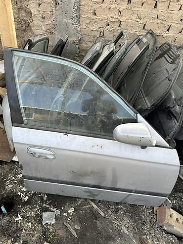 Двери и комплектующие: Комплект Honda — 6