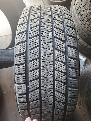 Шины и диски: Зимние шины Bridgestone, без шипов (фрикционные). Особенности: - — 2