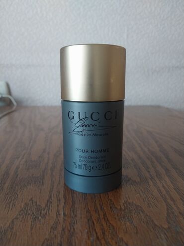 Косметички: Продаю GUCCI 3000 сом,итальянский фирменный мужской лосьон !!