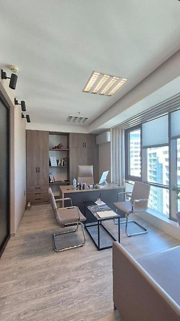 взять офис в аренду: İcarəyə verilir 3 otaqlı ofis 70 m², 28 May m. Daha 7 şəklə bax — 7