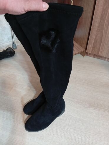 Basanoşka və səndəllər: Uzun boğaz zamış çekme teze kimidi