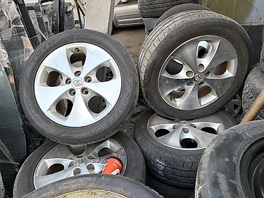 Комплект легкосплавных дисков Toyota с шинами - Оригинальные литые